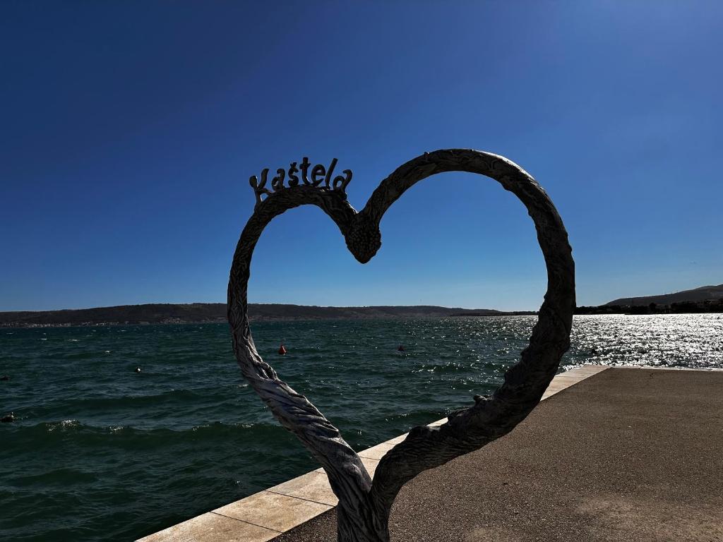 XIV Century Rooms - 13