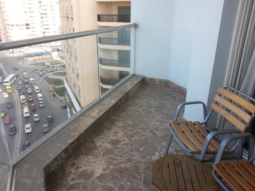Uma varanda ou terraço em Hilton Alexandria Corniche Hotel