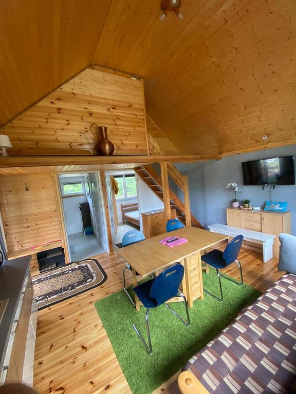 Kuchyňa alebo kuchynka v ubytovaní Domek na Skarpie