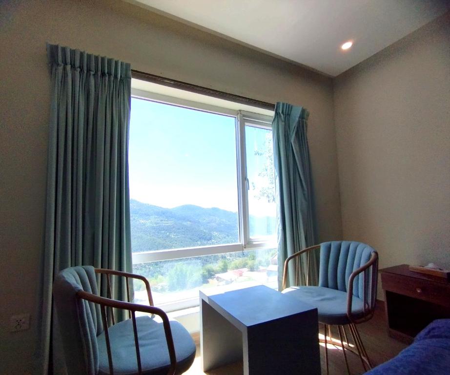 Midway - Apartamento Com Vista Para A Montanha