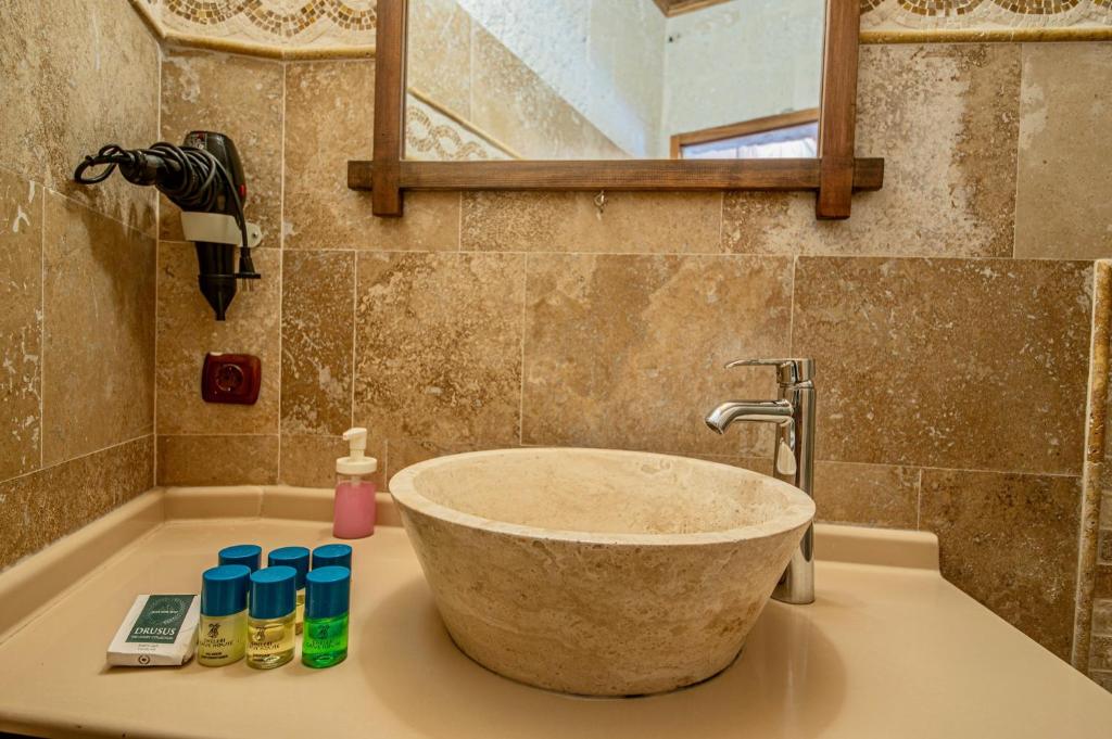 Chelebi Cave House - 15