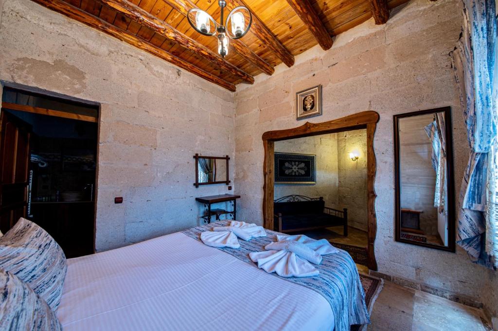 Chelebi Cave House - 13