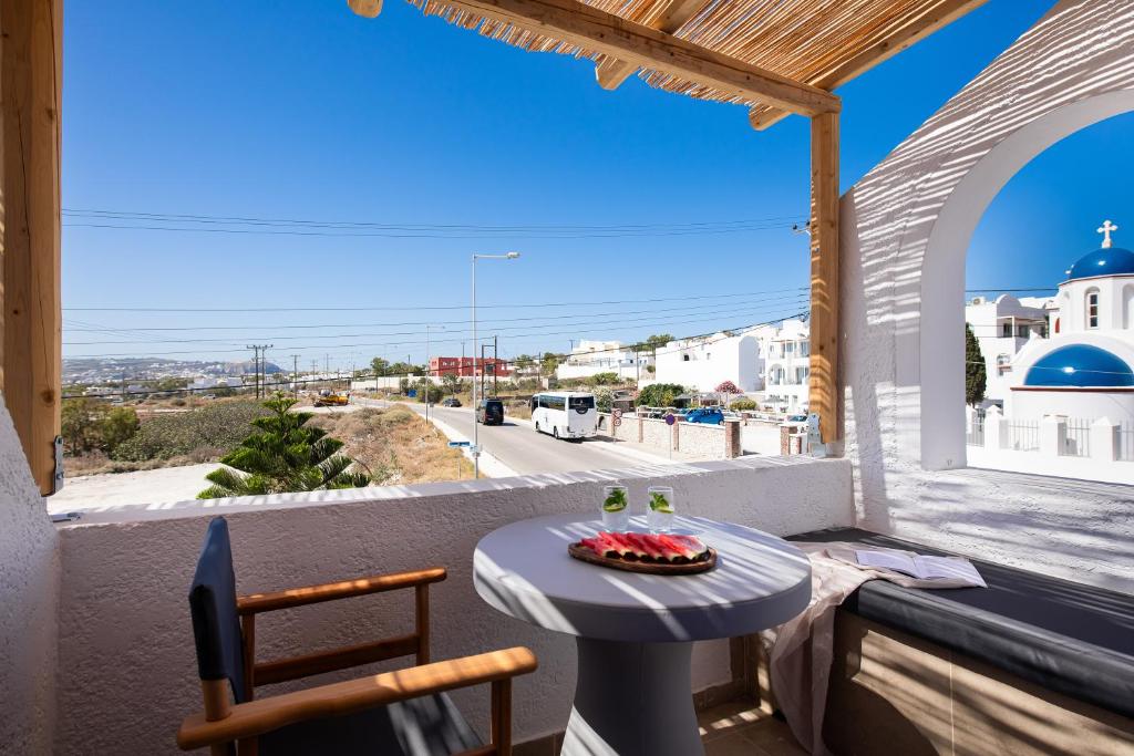 The Noverian Bios Santorini - 2