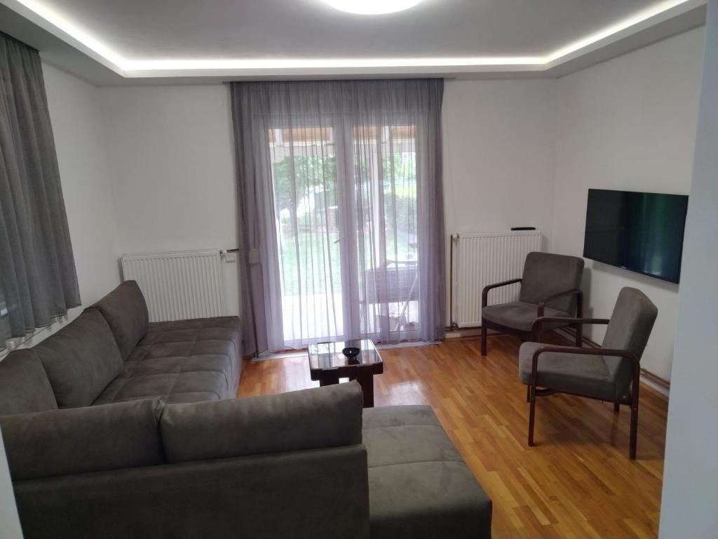 Istumisnurk majutusasutuses Apartmani Pause