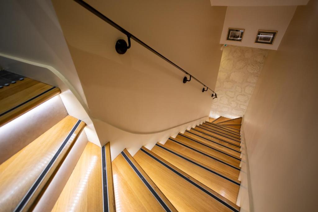 Hôtel Le Relais des Halles - Resim 18