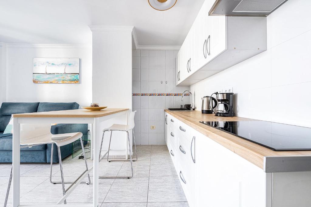 Kuchyň nebo kuchyňský kout v ubytování Apartamento VEGA Calmness and Privacy