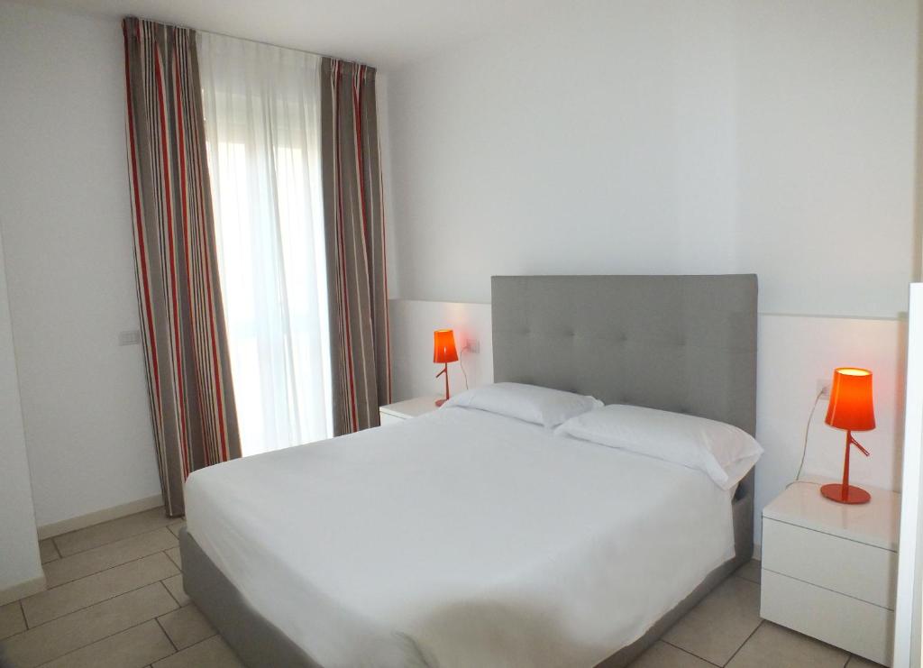 BB Hotels Aparthotel Visconti - Resim 2