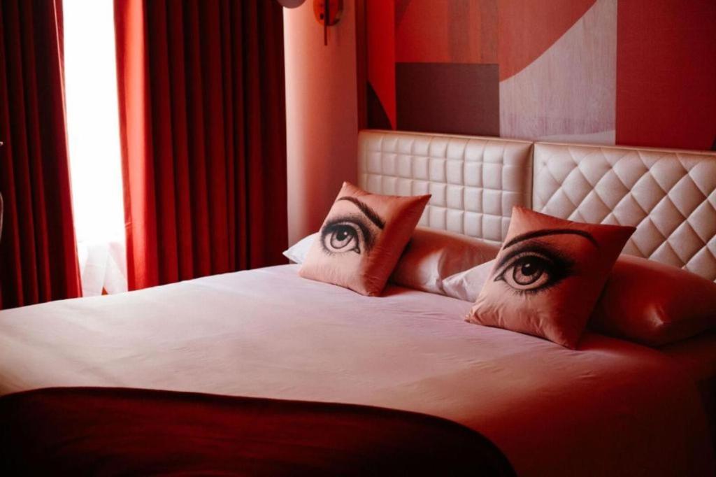 Angad Arts Hotel - Habitación De La Reina