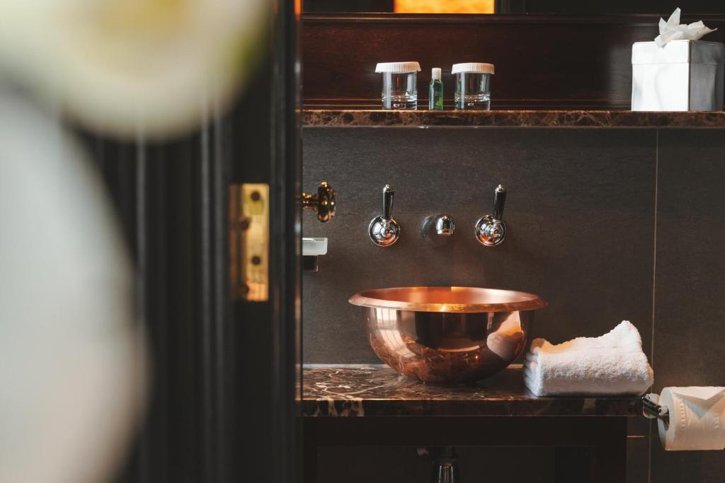 The Caledonian Edinburgh, Curio Collection by Hilton - Resim 3