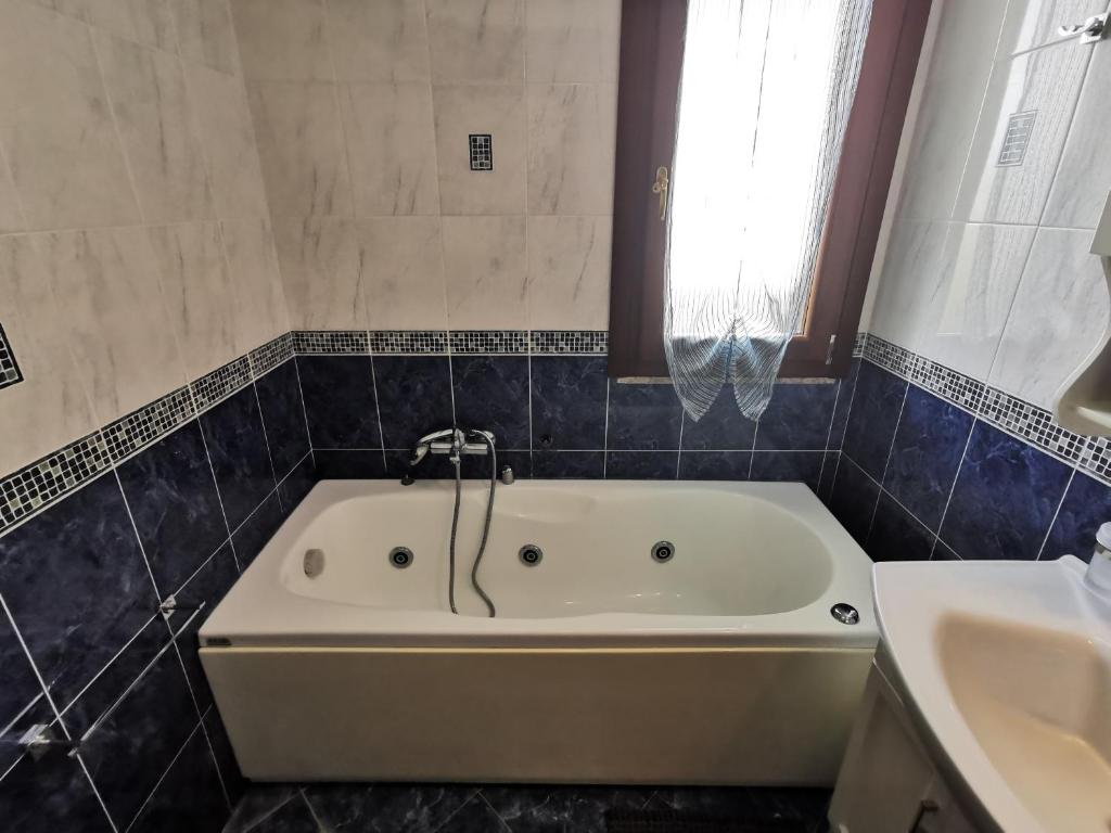 Koupelna v ubytování Casa Vitina