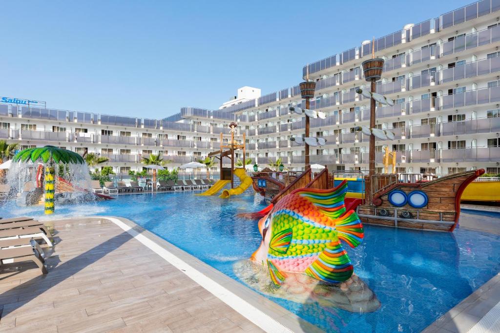 Bazén v ubytování Hotel Best Cap Salou nebo v jeho okolí