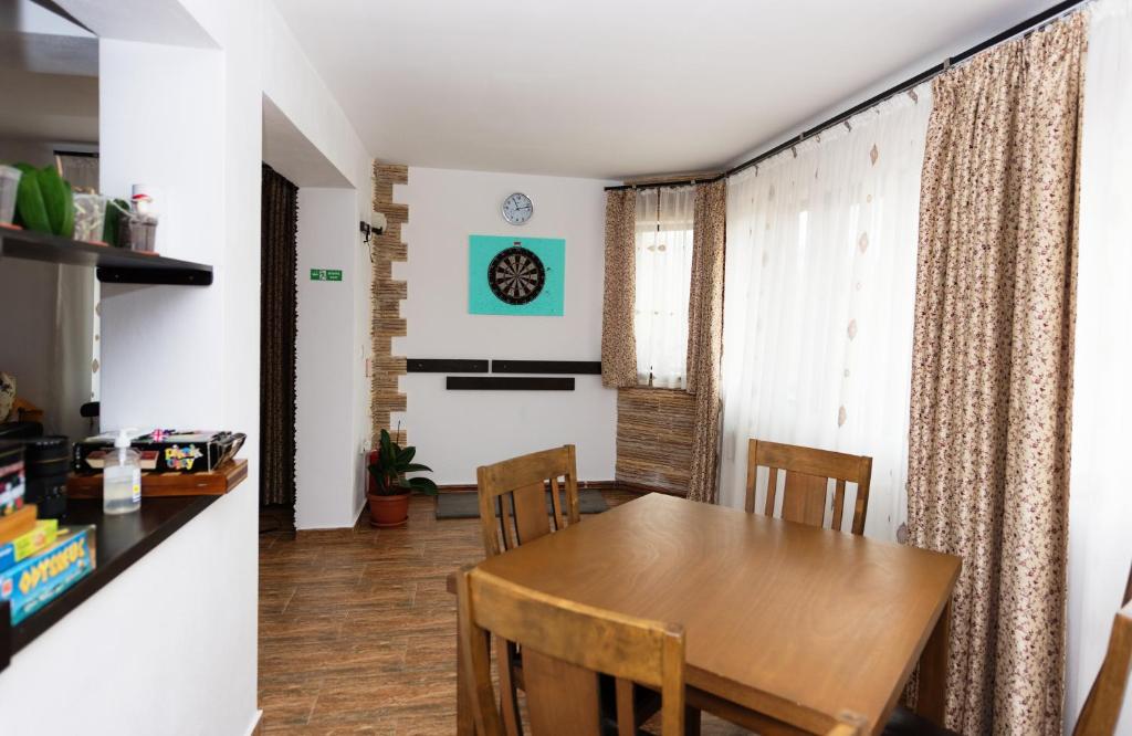 Fotografie z fotogalerie ubytování Casa Stejarul Lui Andrei v destinaci Izvoarele