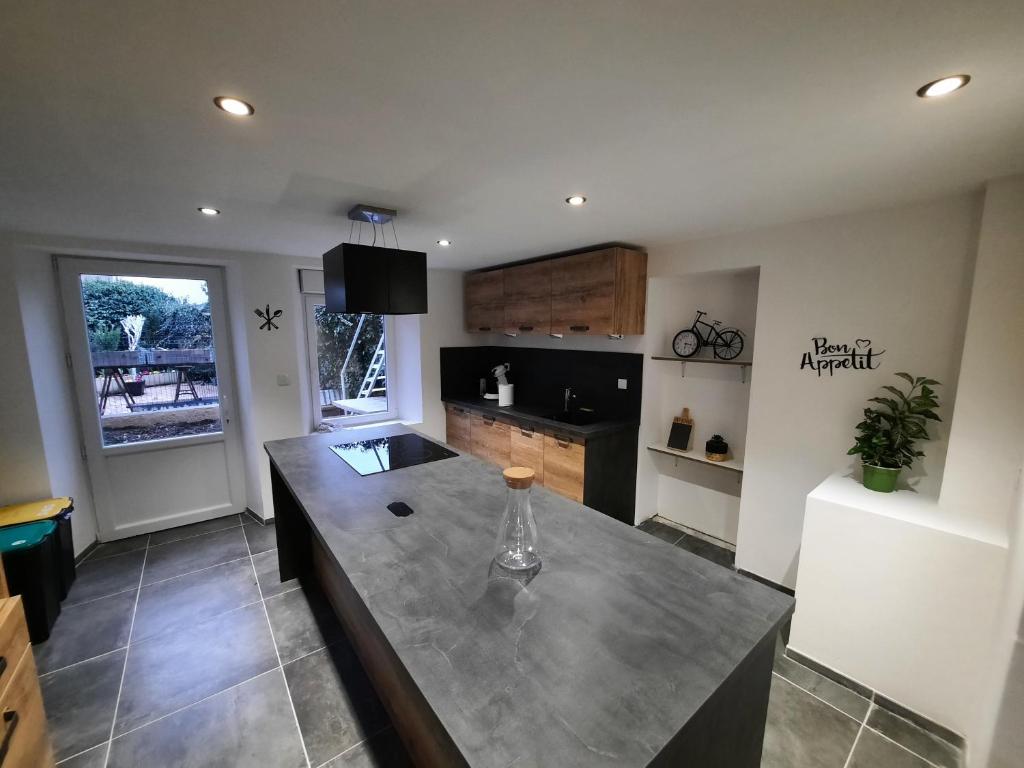 Belle Suite privative centre vesoul - Double Room With Private Bathroom