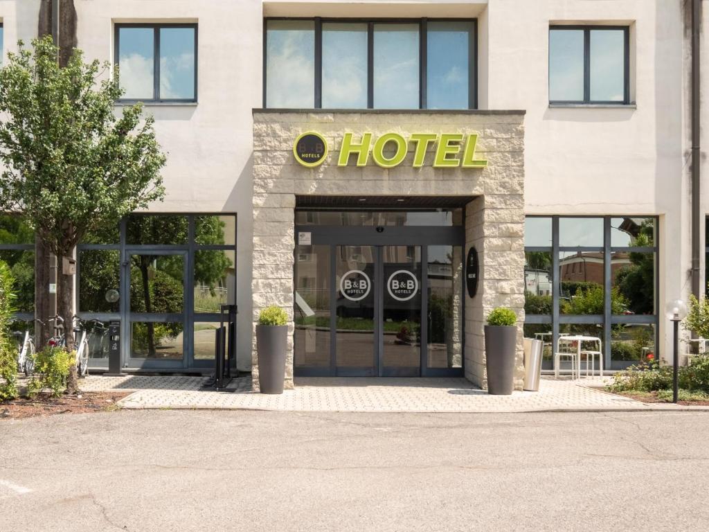Fotografie z fotogalerie ubytování B&B HOTEL Mantova v destinaci San Giorgio Di Mantova