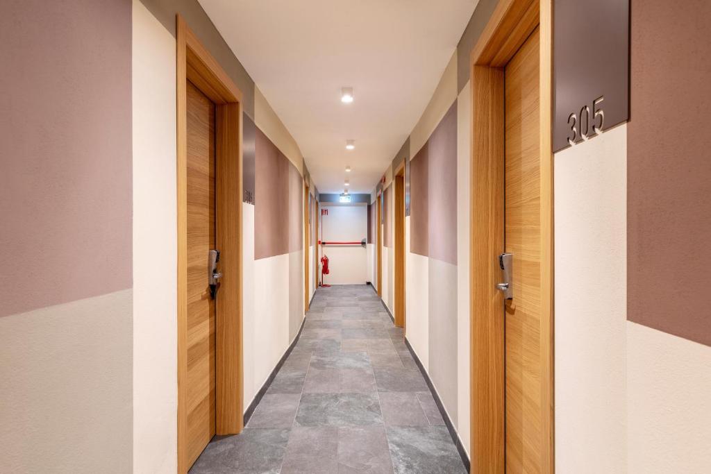 B&B Hotel Genova City Center - Resim 11