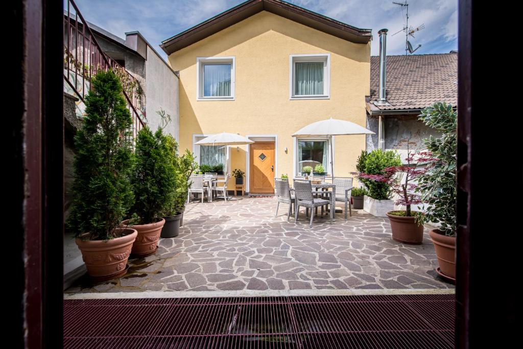 Budova, kde se bed and breakfast nachází