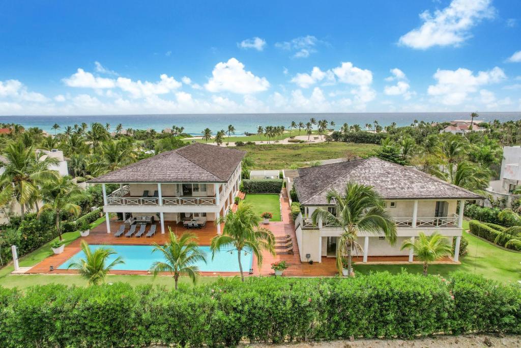 Thumbnail for Luxury Ocean View Apartments With Golf Course View And Private Deck