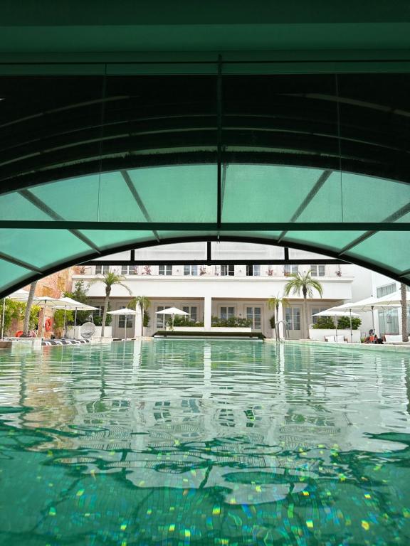 Bazén v ubytování Alentejo Marmòris Hotel & Spa, a Small Luxury Hotel of the World nebo v jeho okolí