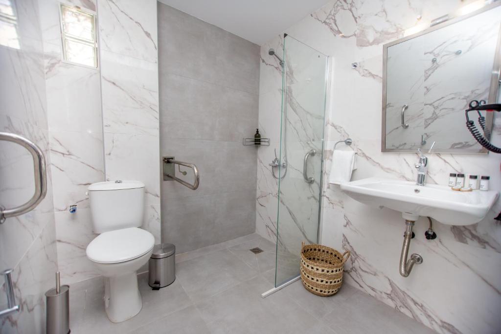 LA PLAZA luxury suites NEA VRASNA - 13