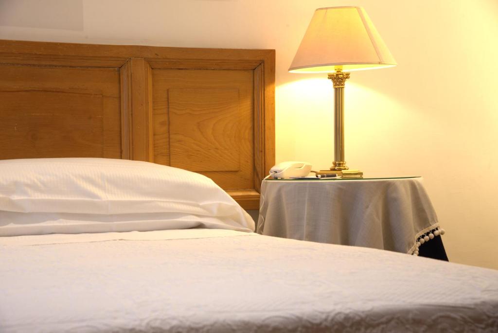 Hotel Locanda Cairoli - Resim 26