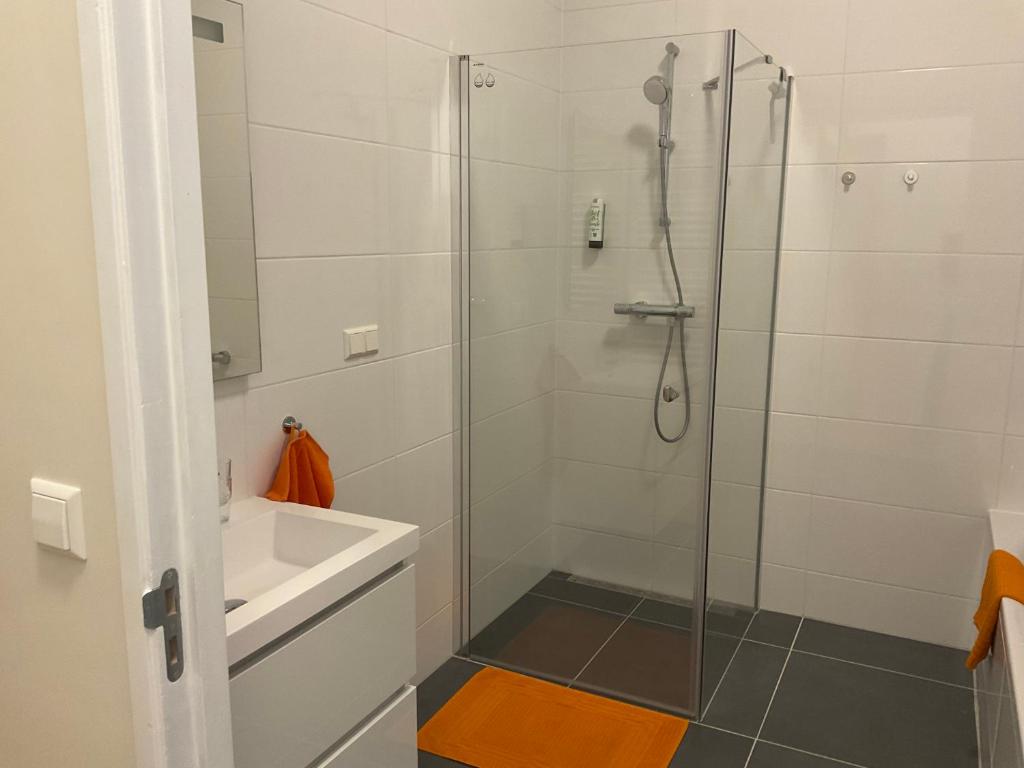 Ein Badezimmer in der Unterkunft Aristoteles Apartments