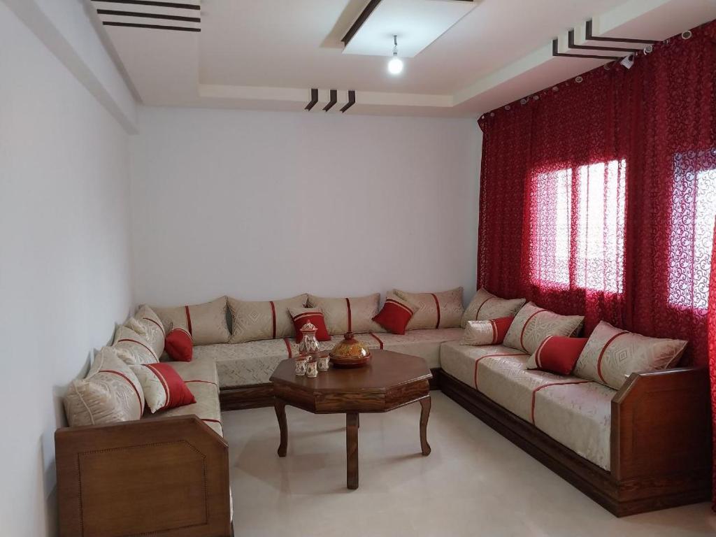Istumisnurk majutusasutuses Eftalya Hostel Tanger
