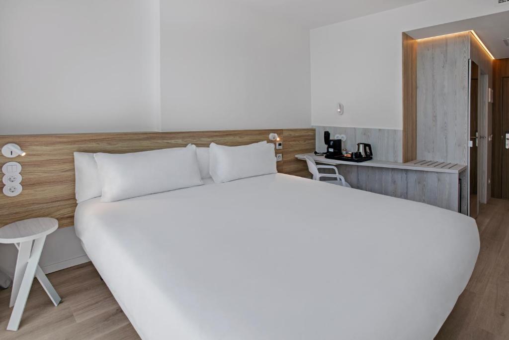 B&B HOTEL Porto Gaia - 11