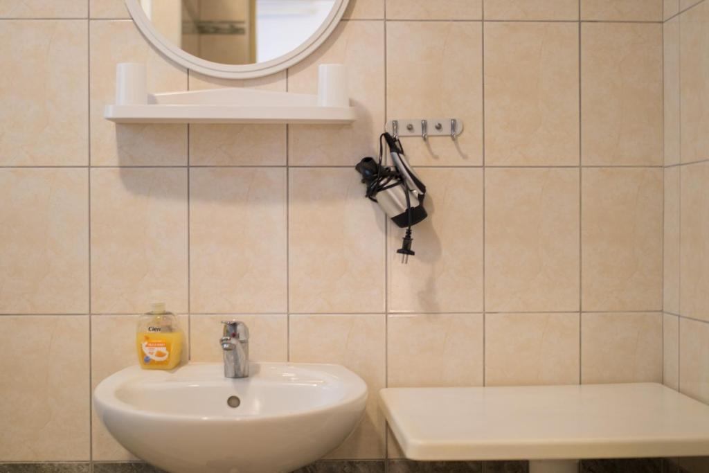 Kúpeľňa v ubytovaní Apartmani Dekanić Krk