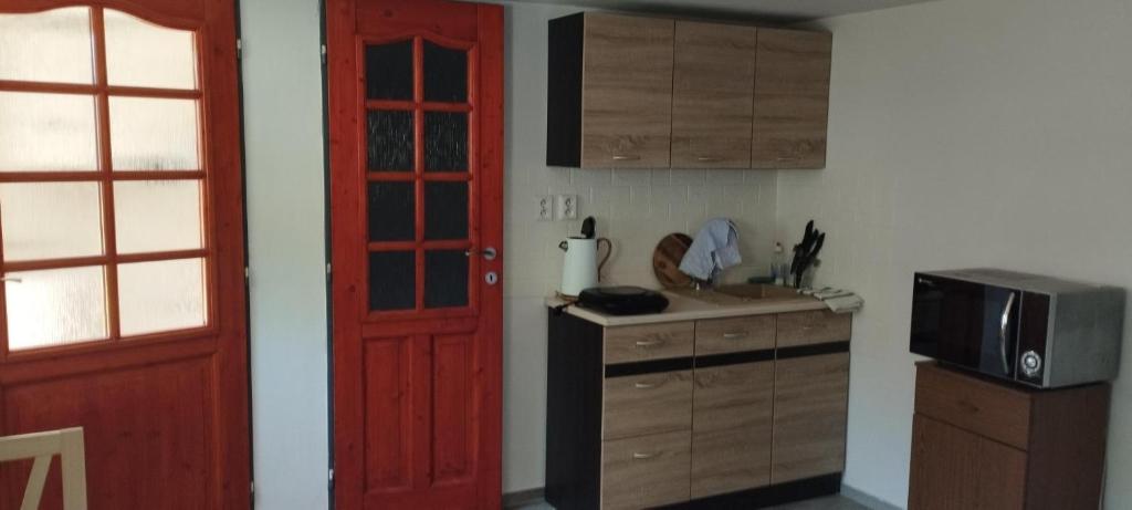 Kuchyň nebo kuchyňský kout v ubytování Apartmány Věra