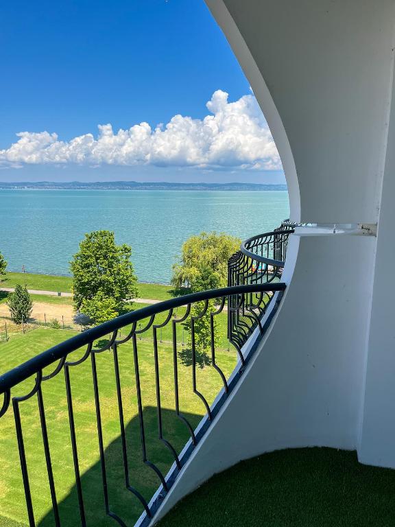 Cirkáló Holiday Apartman Ezüstpart Siófok 8609 Siófok, 16 Liszt Ferenc sétány kép - 1