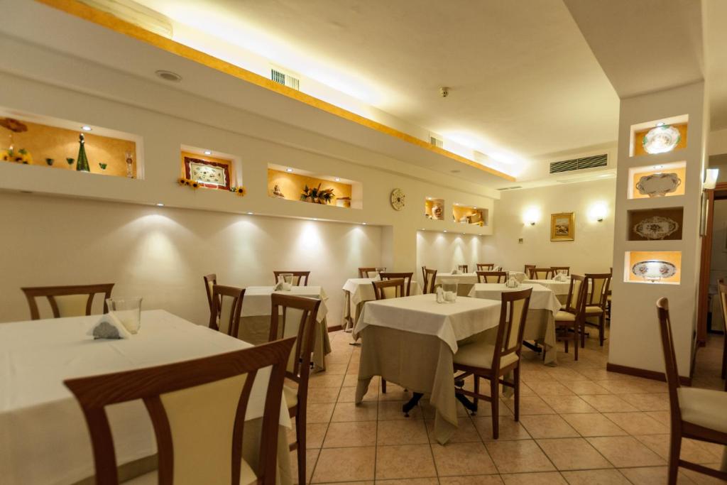 Restaurace v ubytování Hotel Orsini