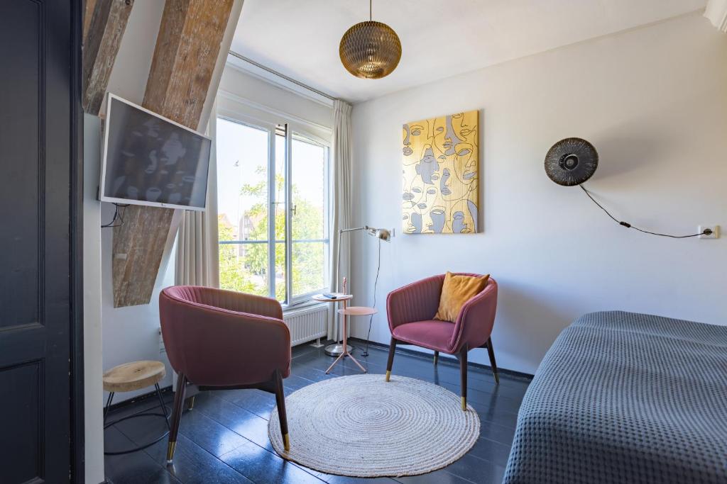 Stadslogement Westersingel - Double Room With Private Bathroom
