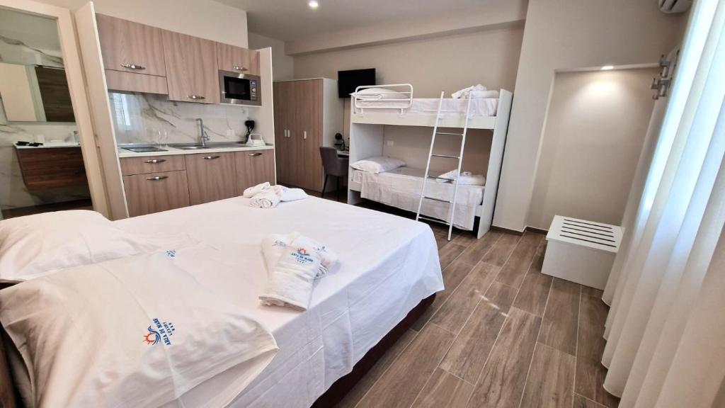 ARIA DI MARE LUXURY B&B - Luxe Vierpersoonskamer