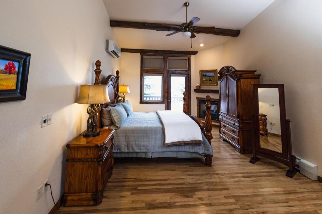 Taharaa Mountain Lodge - Superior King Suite