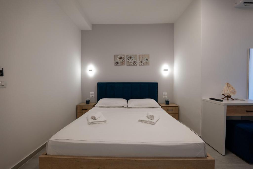 Letto o letti in una camera di Twins Hotel