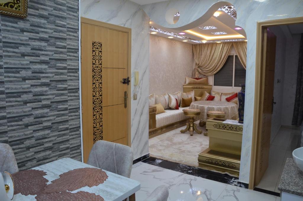 Postel nebo postele na pokoji v ubytování Appartement de standing familiale à Agadir