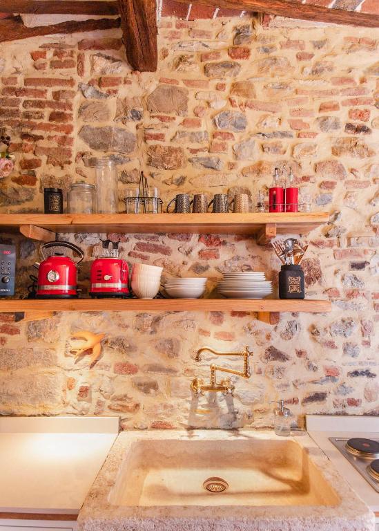 Zdjęcie z galerii obiektu Casa Raffaella 1 Tuscan charm in medieval Suvereto w mieście Suvereto
