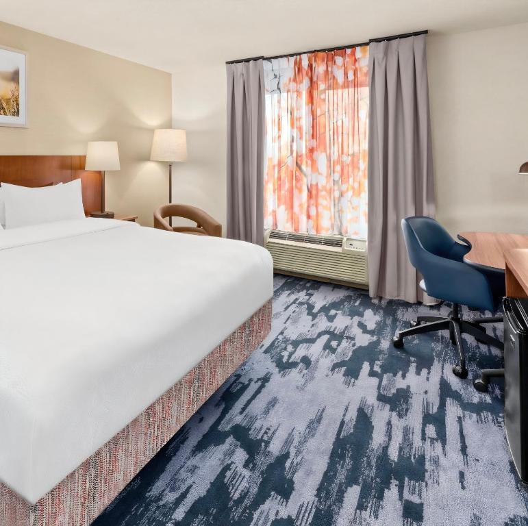 Fairfield Inn & Suites by Marriott San Antonio Downtown/Market Square photo