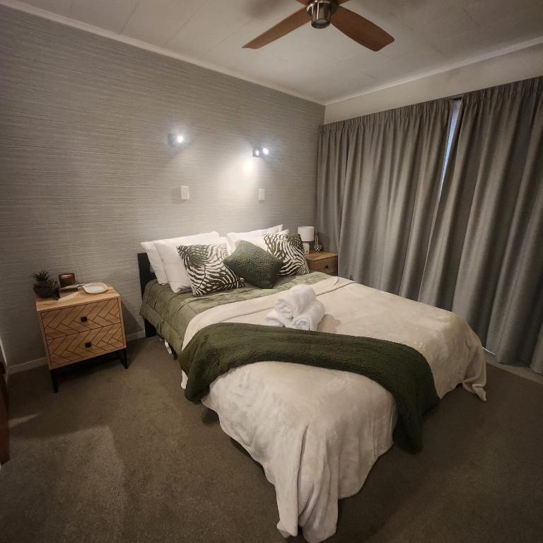 Home with spa, sauna, garden in prime location - Resim 7