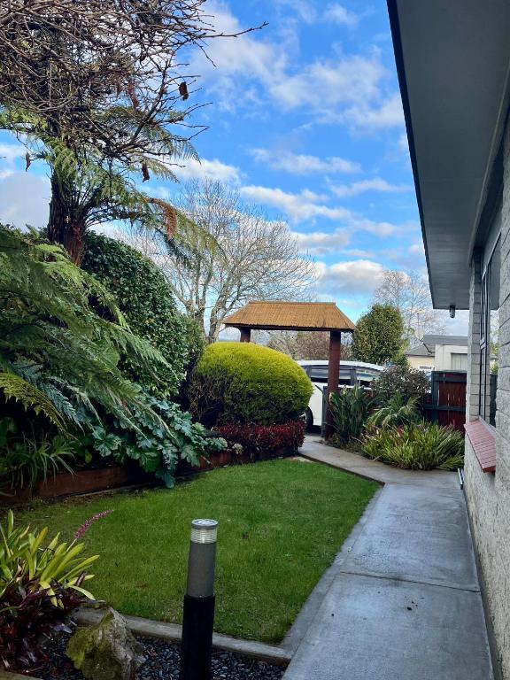 Home with spa, sauna, garden in prime location - Resim 6