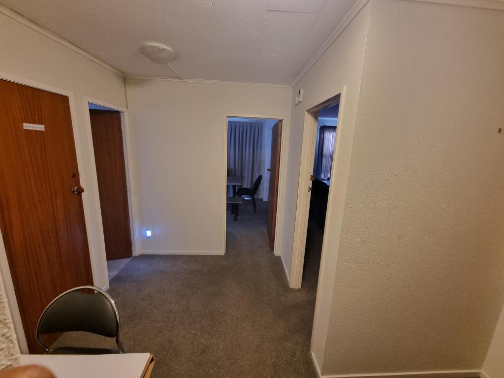 Home with spa, sauna, garden in prime location - Resim 27