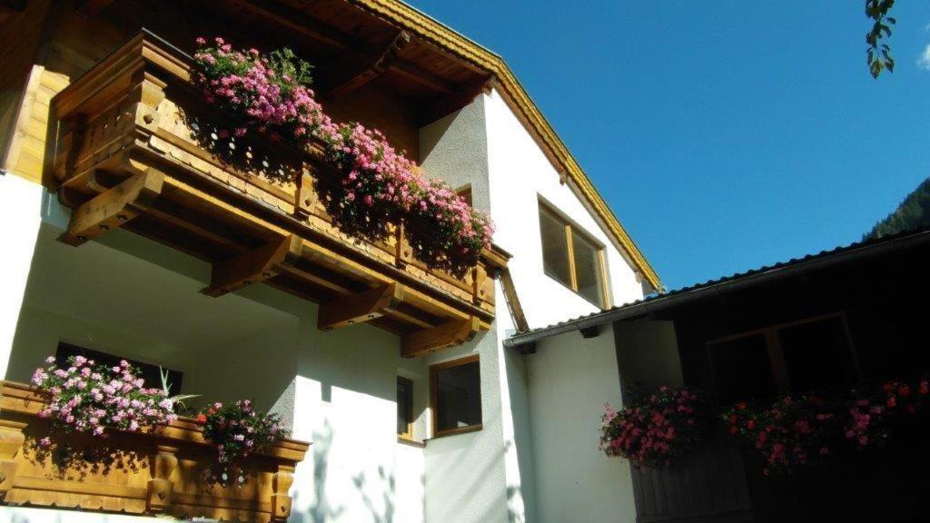 Budova, kde se the country house nachází