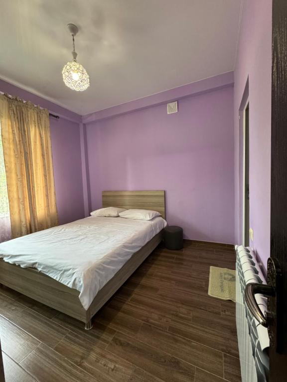 Postel nebo postele na pokoji v ubytování Royal House