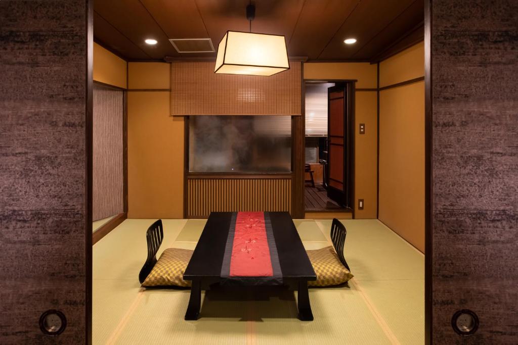 Posezení v ubytování Izu atagawa Yubana mankai -Adult Only-