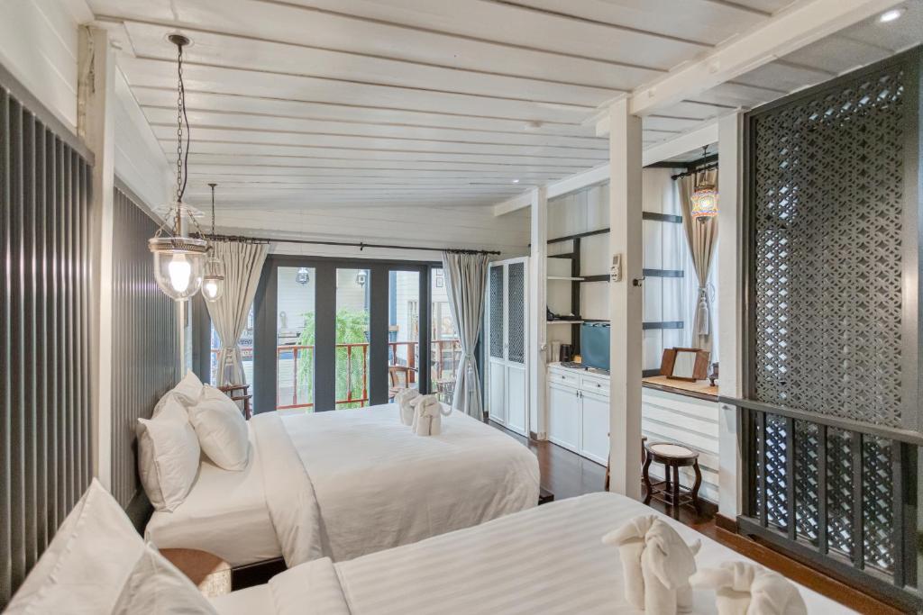 Priya Boutique House - 1