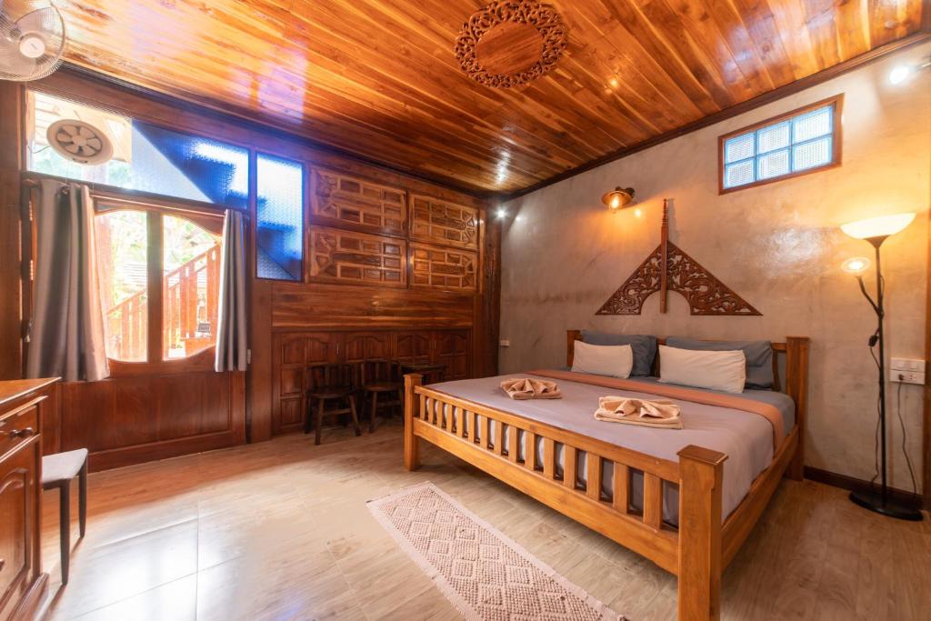 Kanecha's Home Lampang - Deluxe King Room