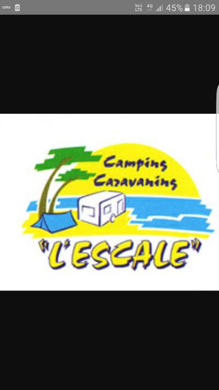 un logo pour une réserve de camping-cars dans l'établissement Charlène Julien, à Meschers-sur-Gironde