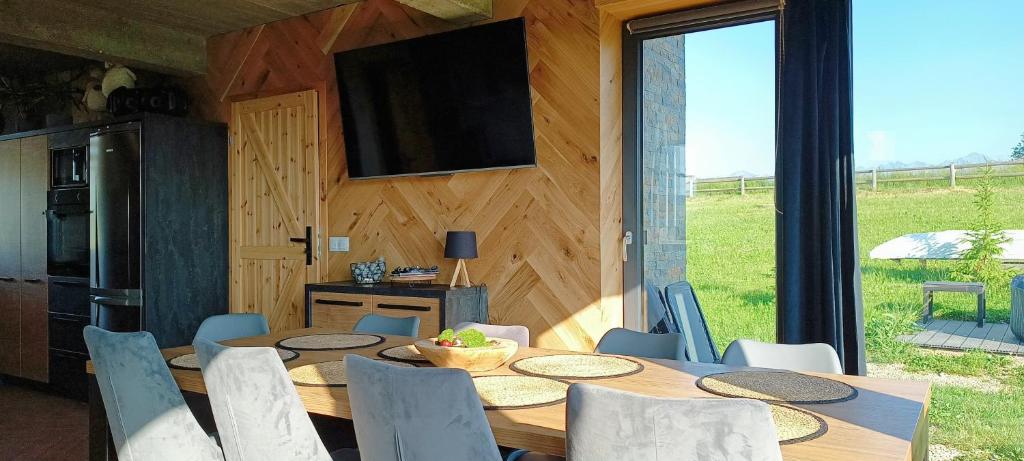 Lux Houses DOMEK z widokiem na Tatry z prywatnym jacuzzi - Chalet