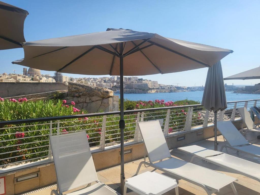 Penthouse: Architecture, History, Sustainability, Materials, And ... - Green Apartment Building Features For Penthouse Residents