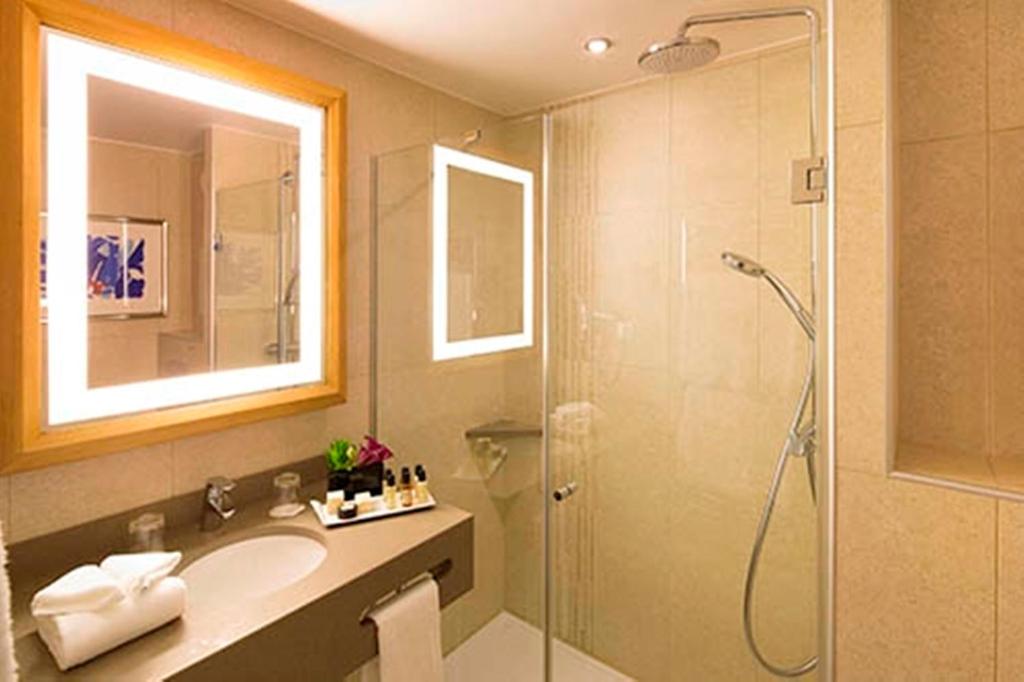 Hôtel Le Relais des Halles - Resim 14